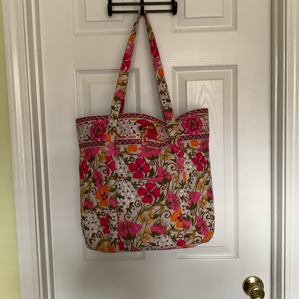 Vera Bradley tote bag